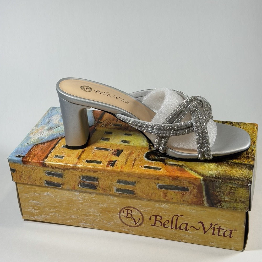 Bella Vita Size-8.5 W Women's Heels Carmen Silver Micro Suede Stones Sandals